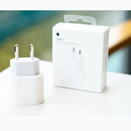 USB‑C 20W Adaptador — imagen de referencia